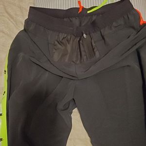 Nike run wild